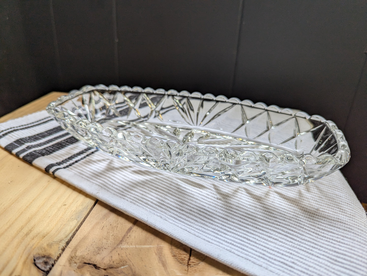 Wheat Cross Pattern Glass Dish