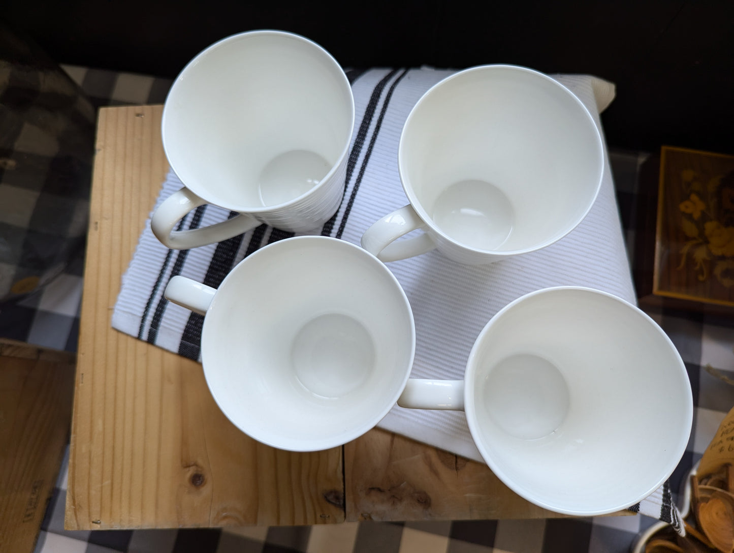 Set of 4 White Textured Coffee Mugs