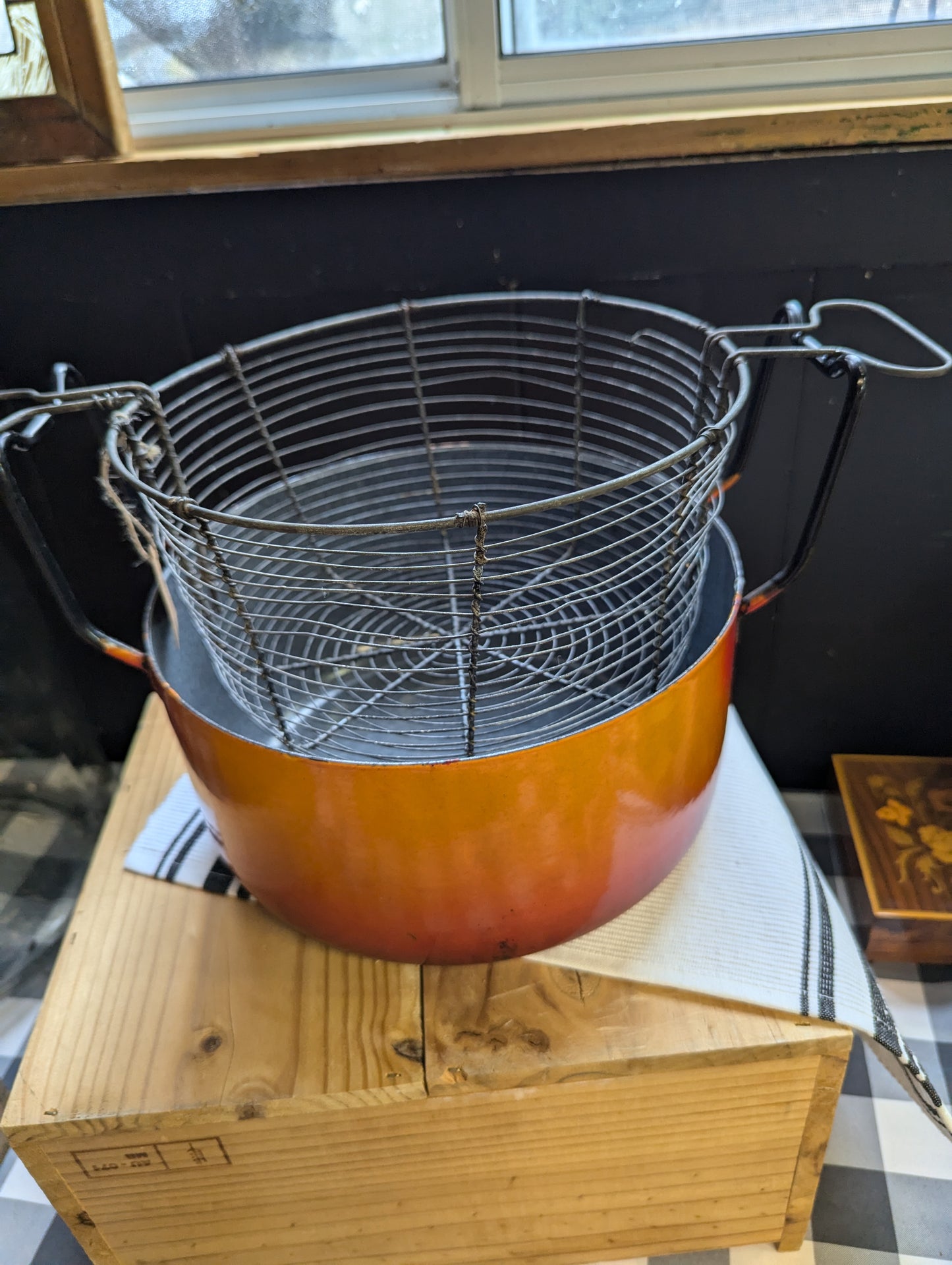 Frying Pot