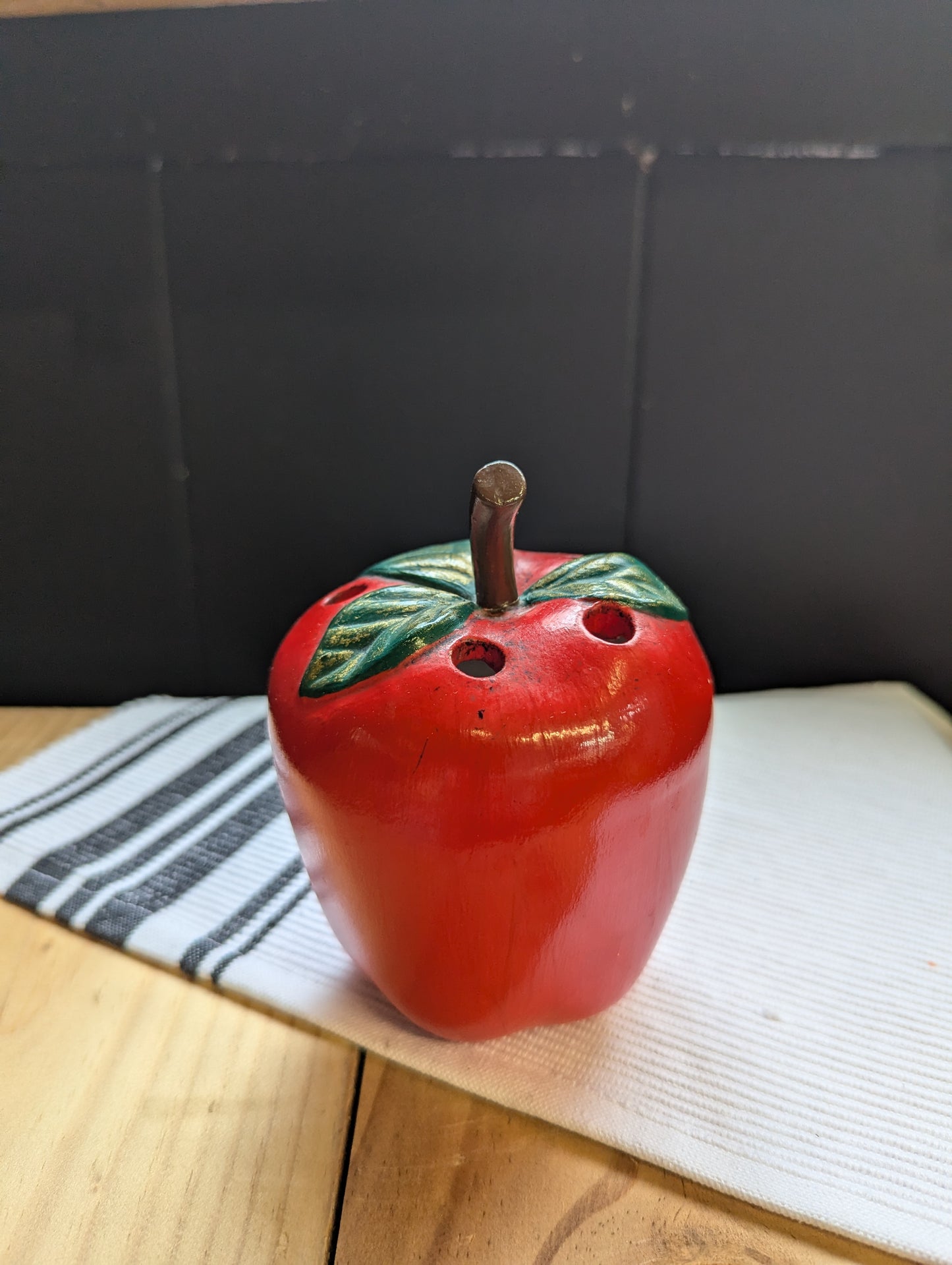 Apple Shaped Holder