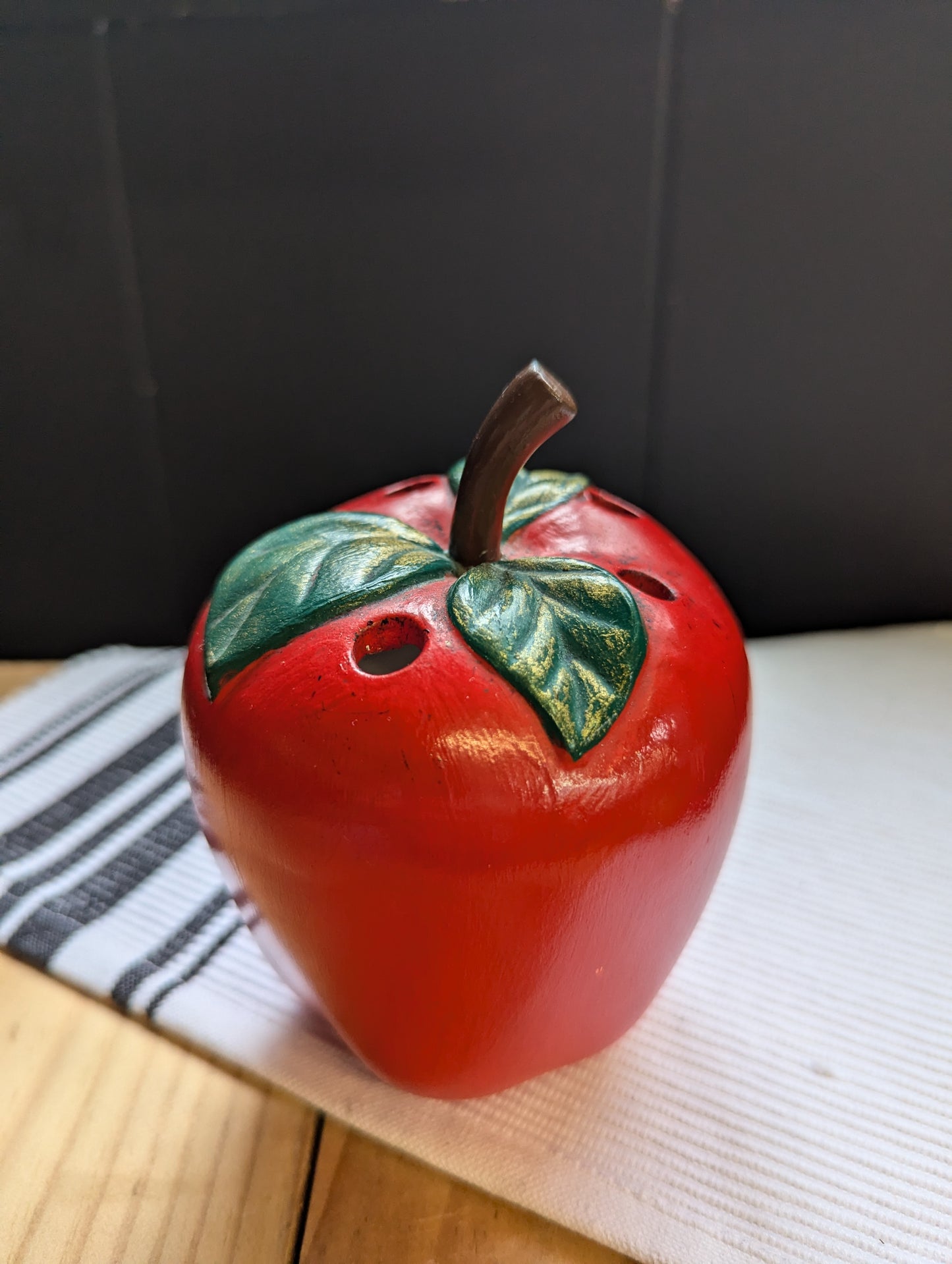 Apple Shaped Holder