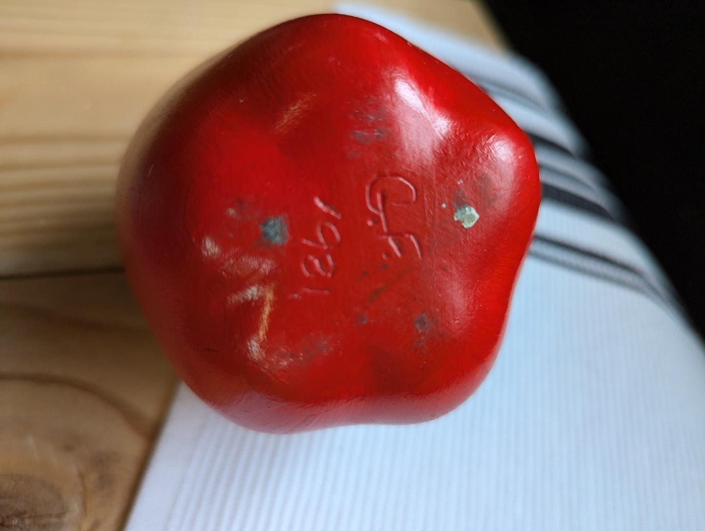 Apple Shaped Holder