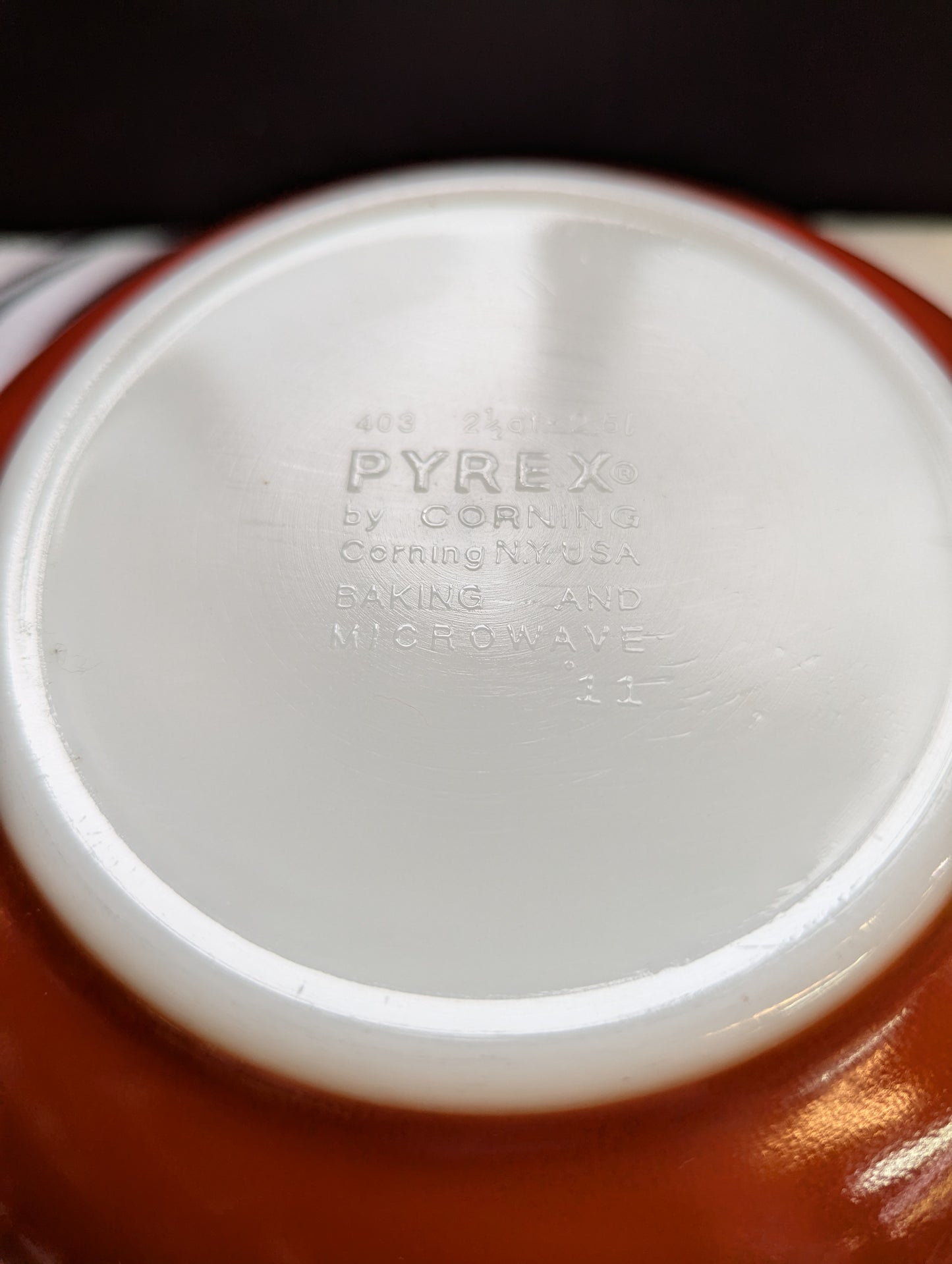 Pyrex 403 Mixing Bowl
