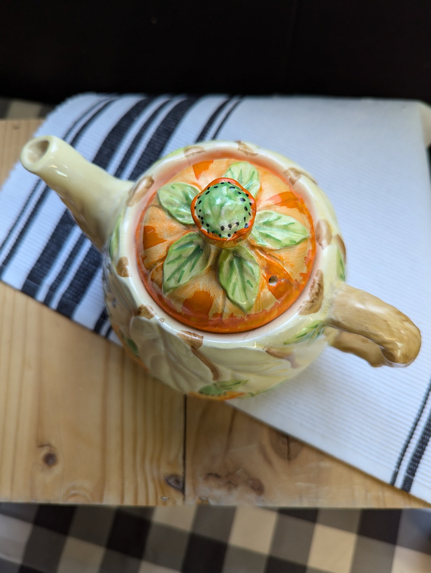 Bewley Pottery Majolica Teapot