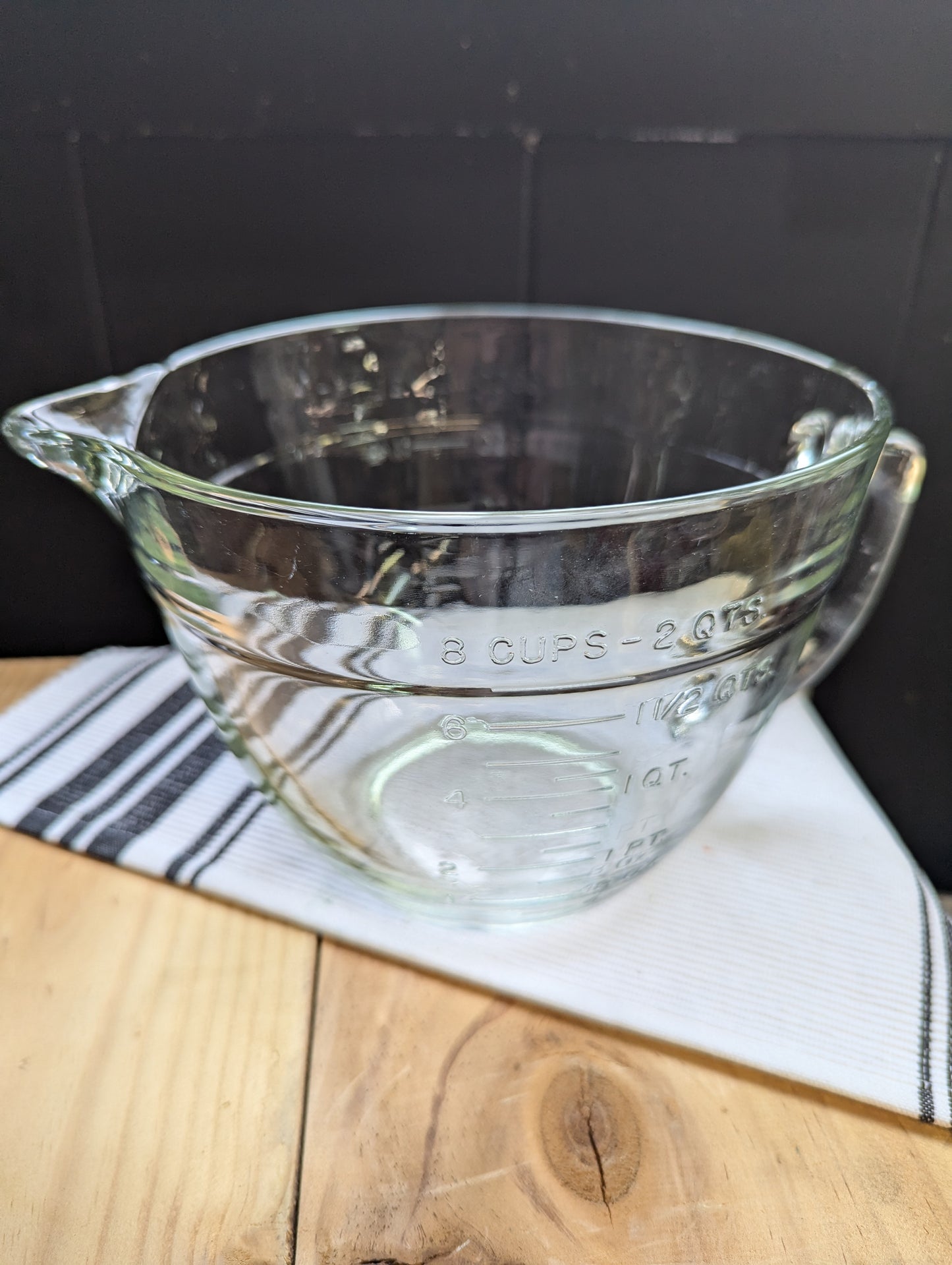 Anchor Hocking Measuring Cup/Mixing Bowl