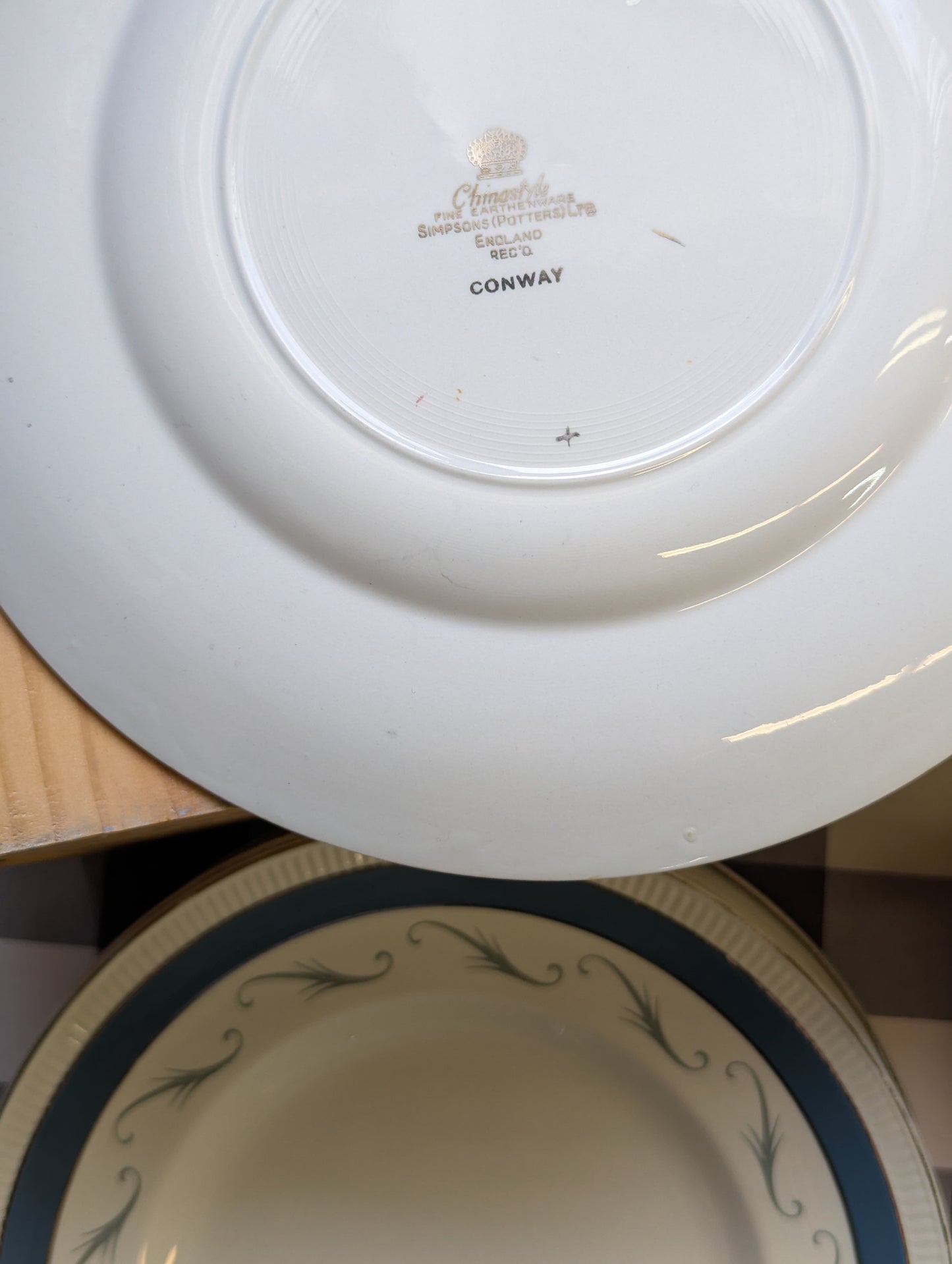 Simpson's Pottery Dinner Plates in Conway Pattern