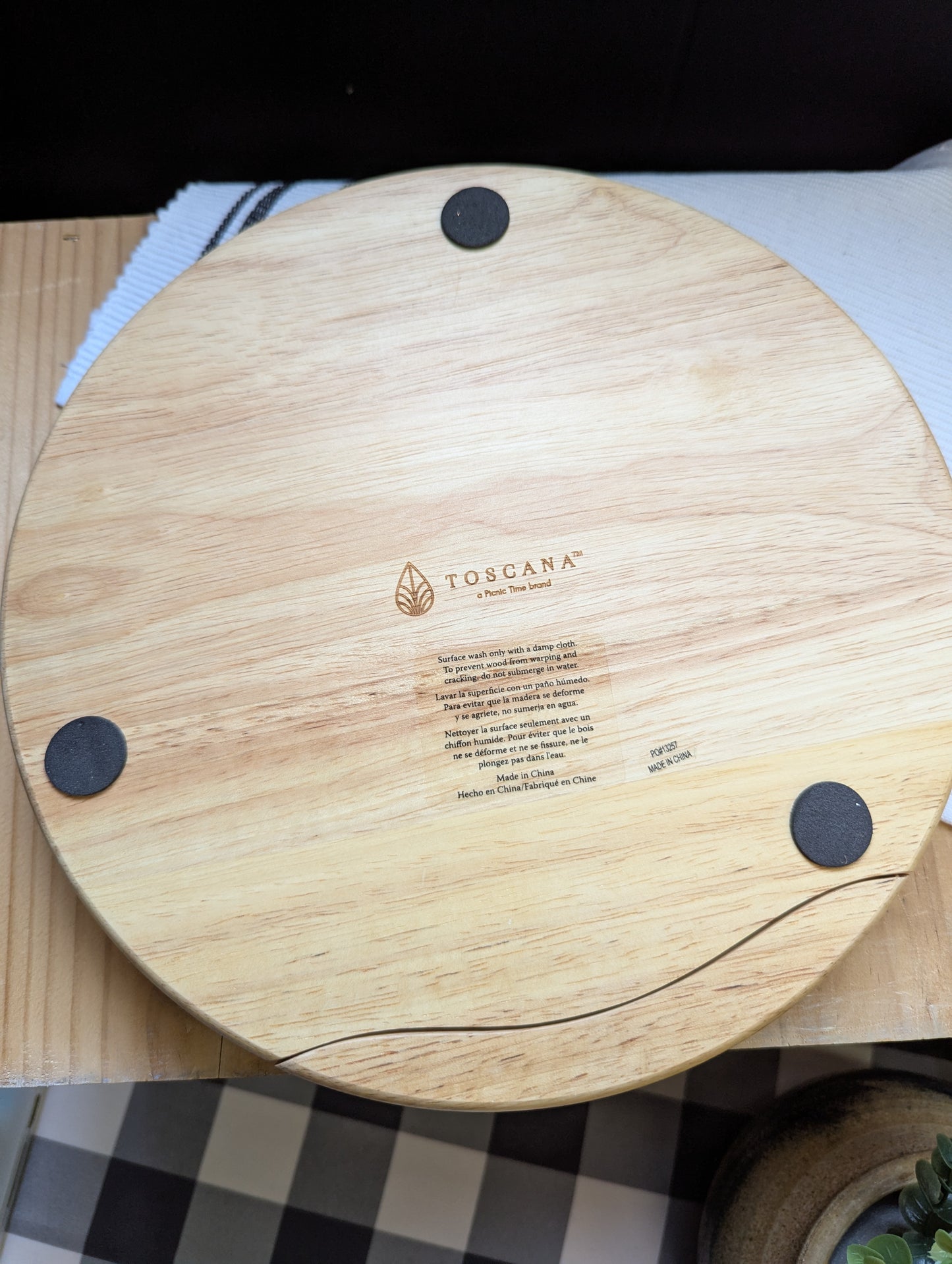 Toscana Rubberwood Cheese Board and Knife Set