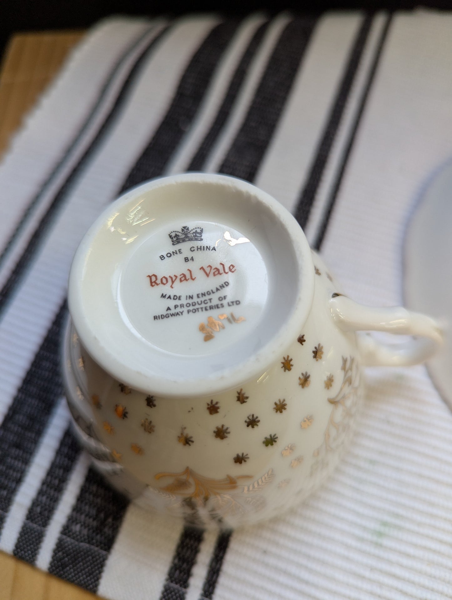 Royal Vale Queen Anne Malvern Teacup and Saucer