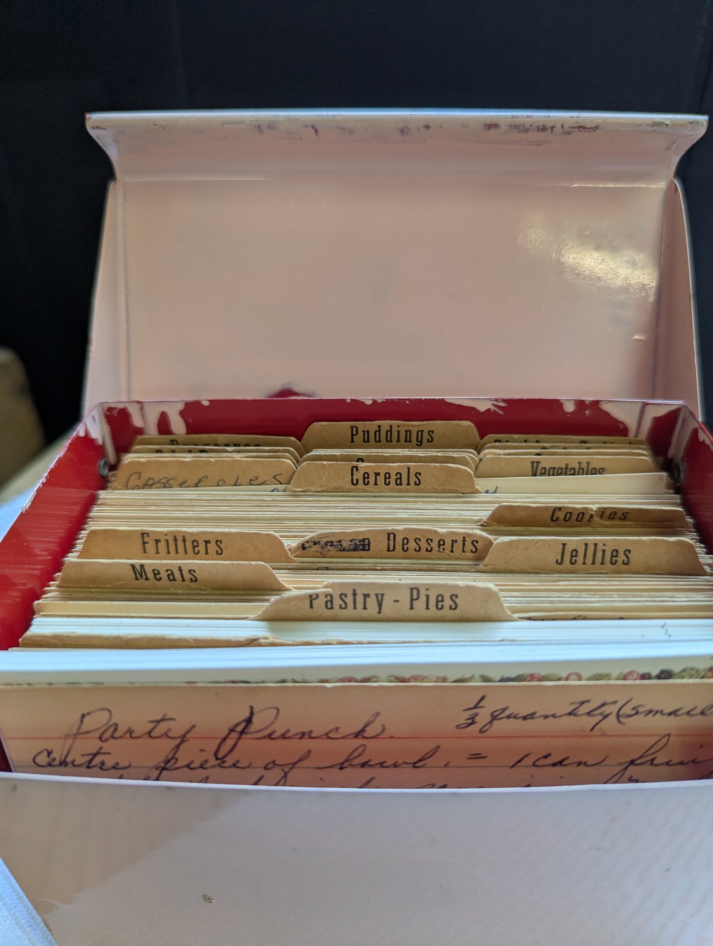 Vintage Recipe Box with Handwritten Recipe Cards