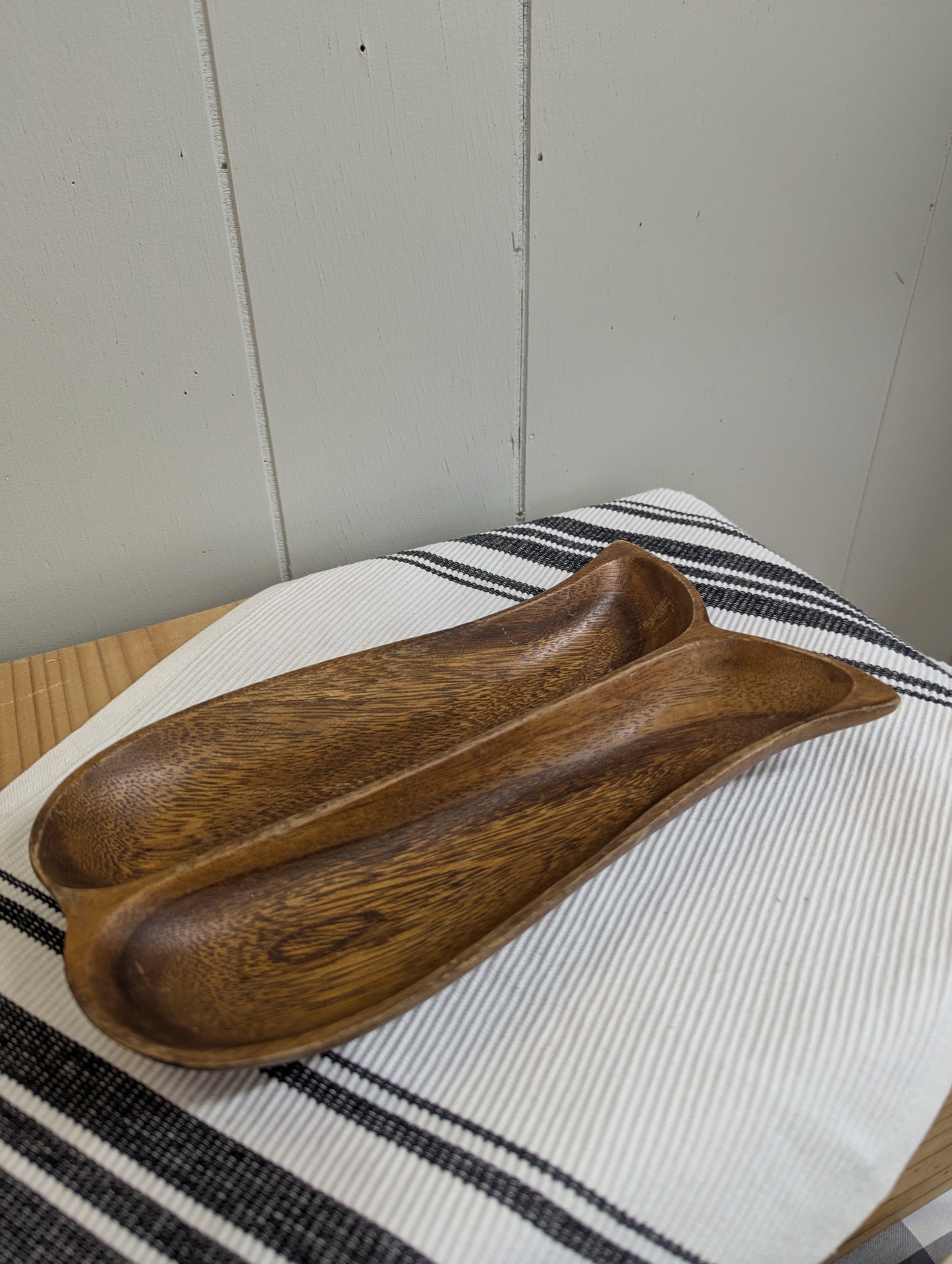 Monkey Pod Tulip Dish