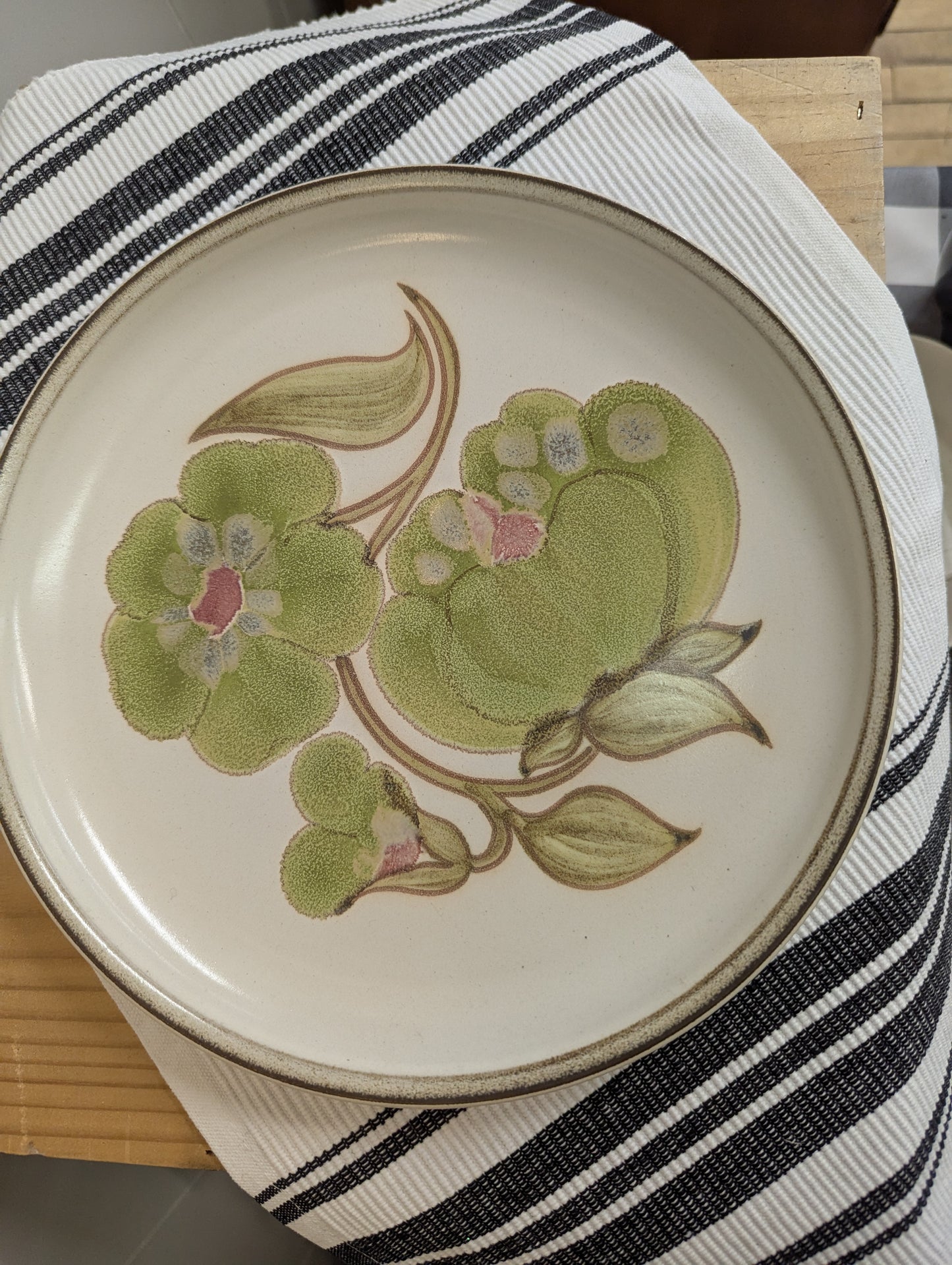 Denby Langley Troubador Stoneware Dinner Plate