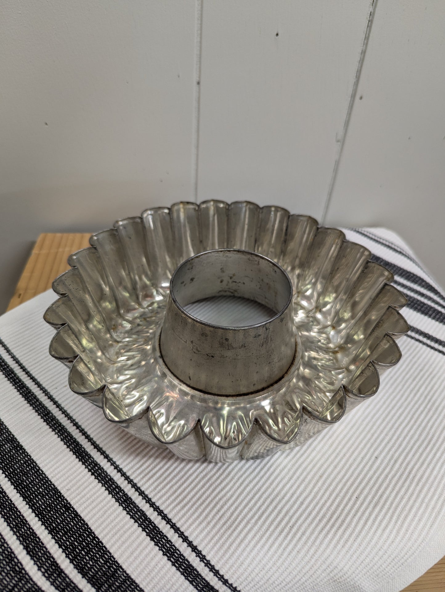 Fluted Bundt Pan