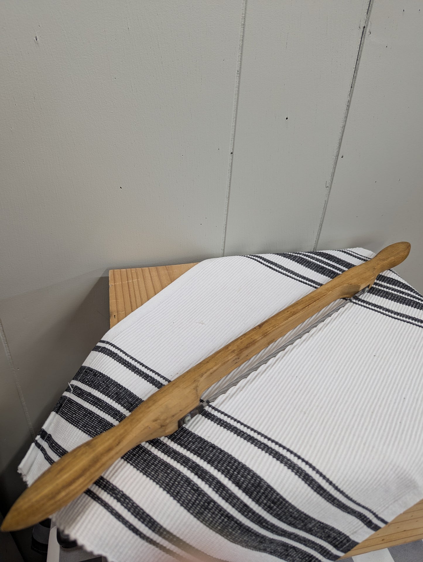 Fiddlebow Bread Knife