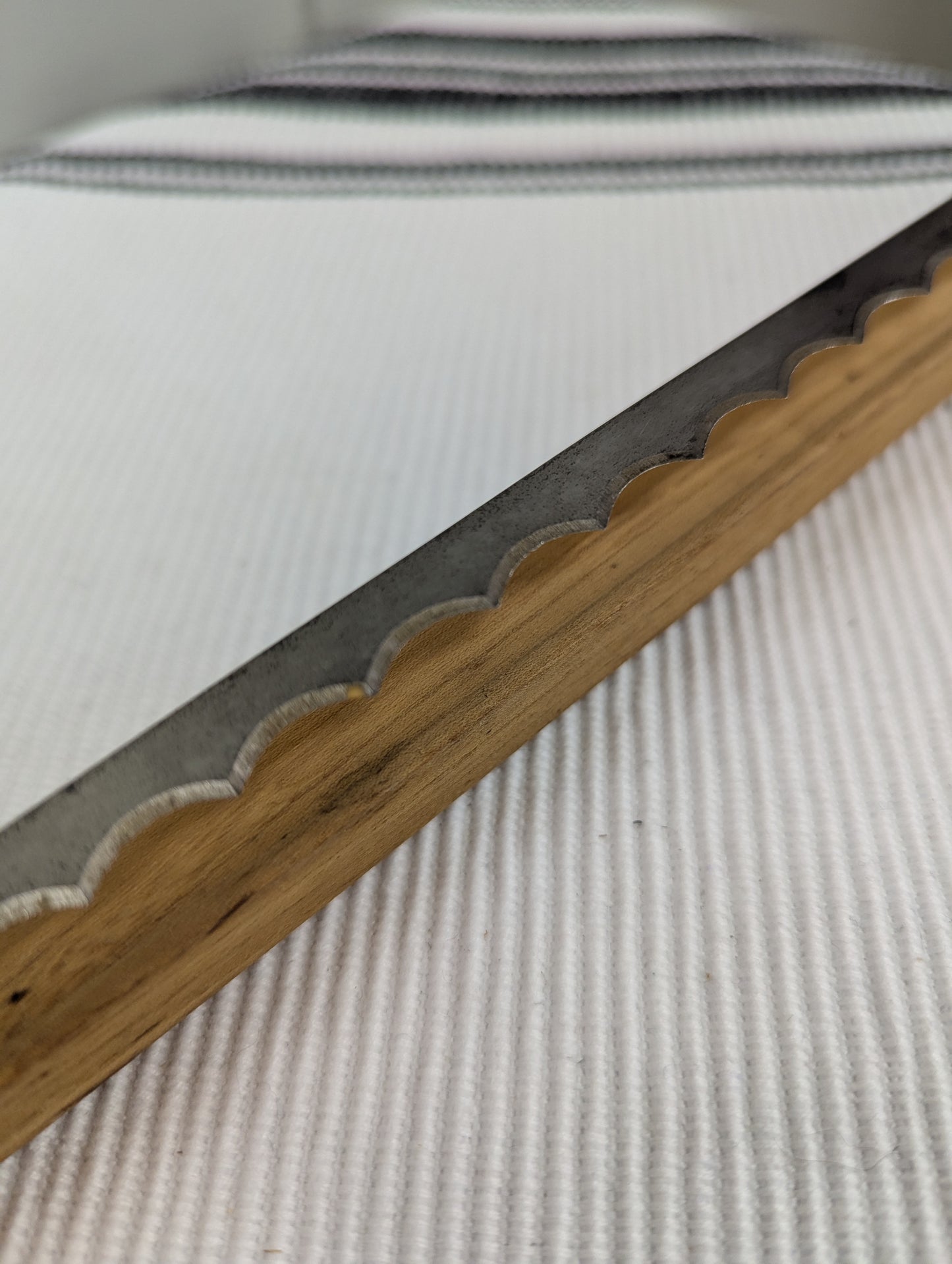 Fiddlebow Bread Knife