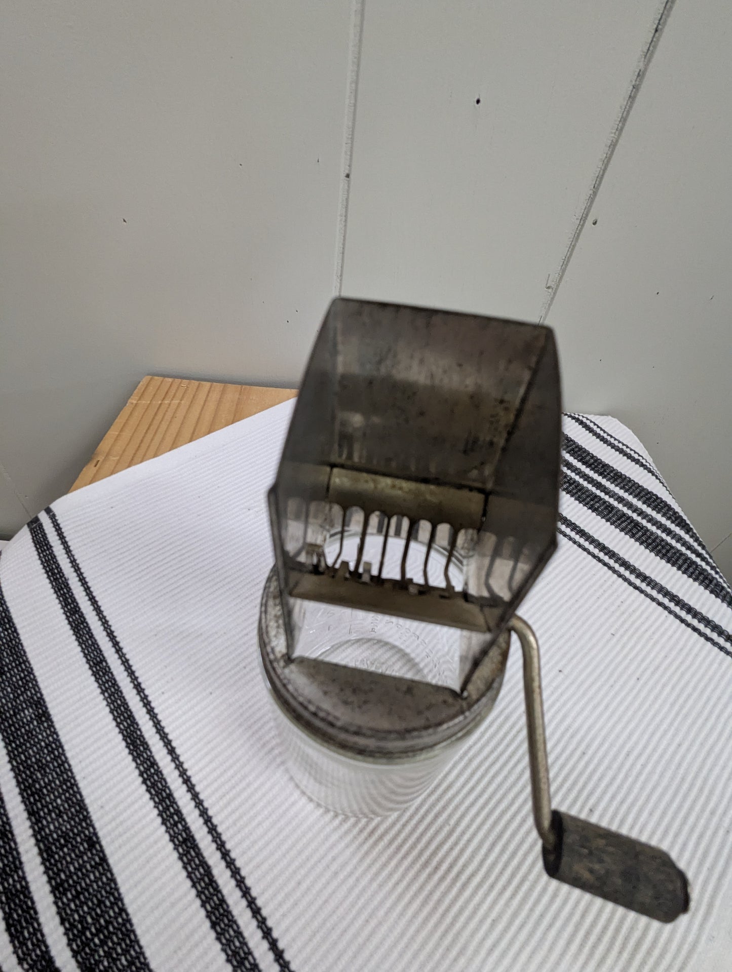 Nut Grinder with Small Glass Jar