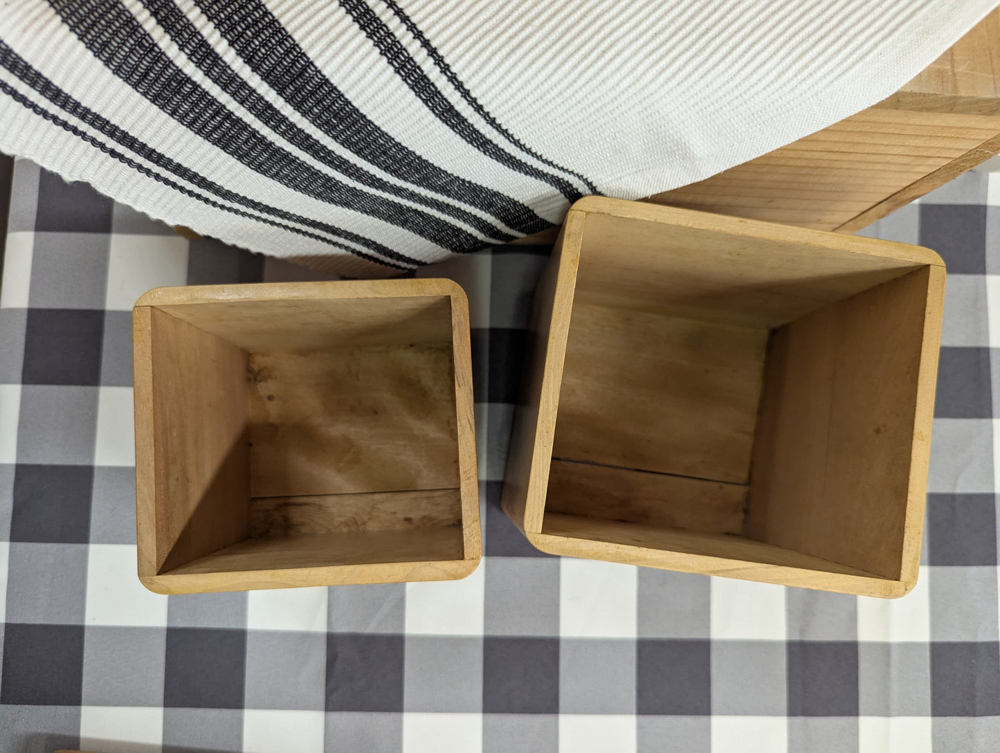 Set of 4 Rooster Canisters