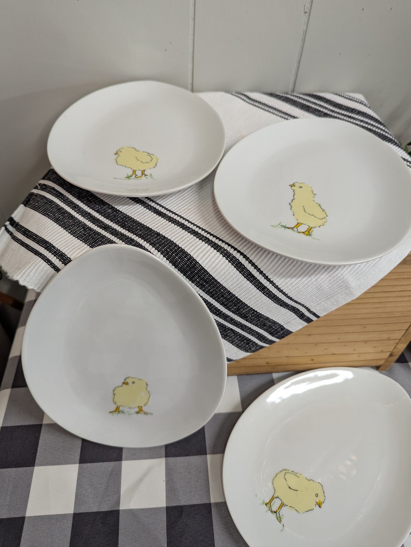 Egg Shaped Chick Plates