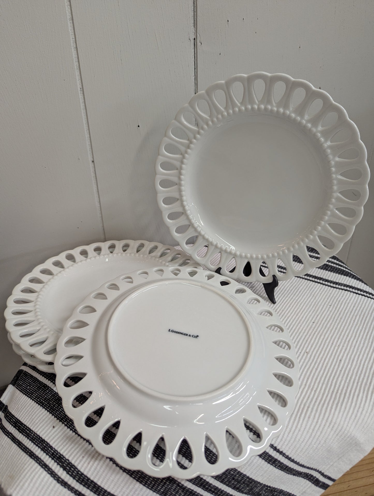 Set of 4 Lace Edged Plates