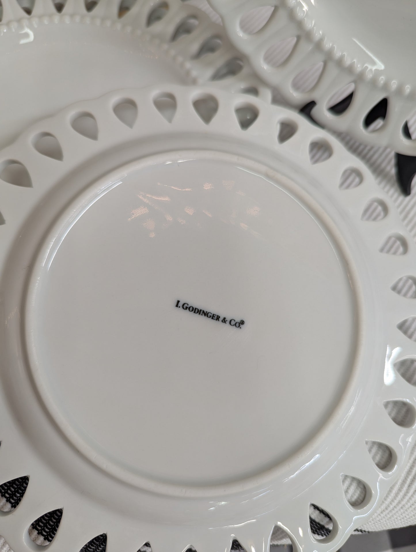 Set of 4 Lace Edged Plates
