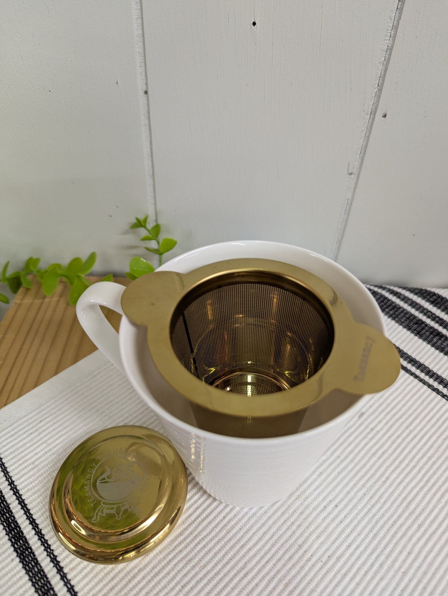 Tea Steeper / Infuser: Steeper and lid only