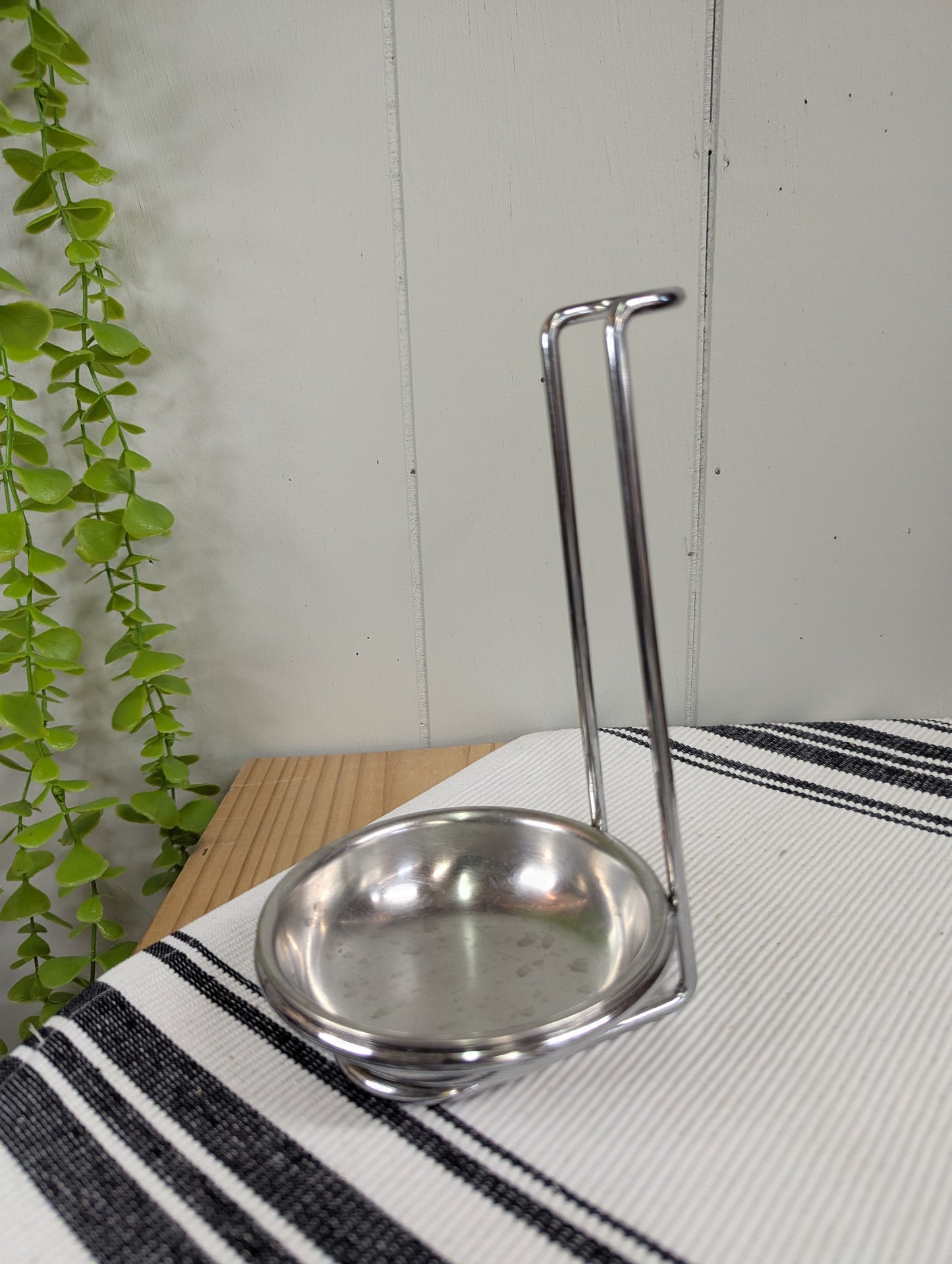 Vertical Spoon Rest