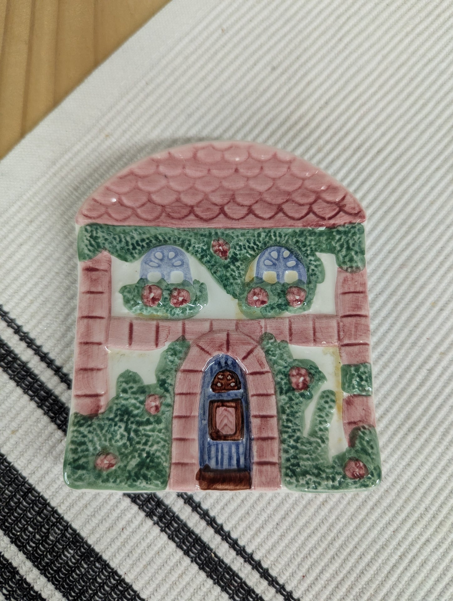 Avon Pink Cottage Spoon Rest