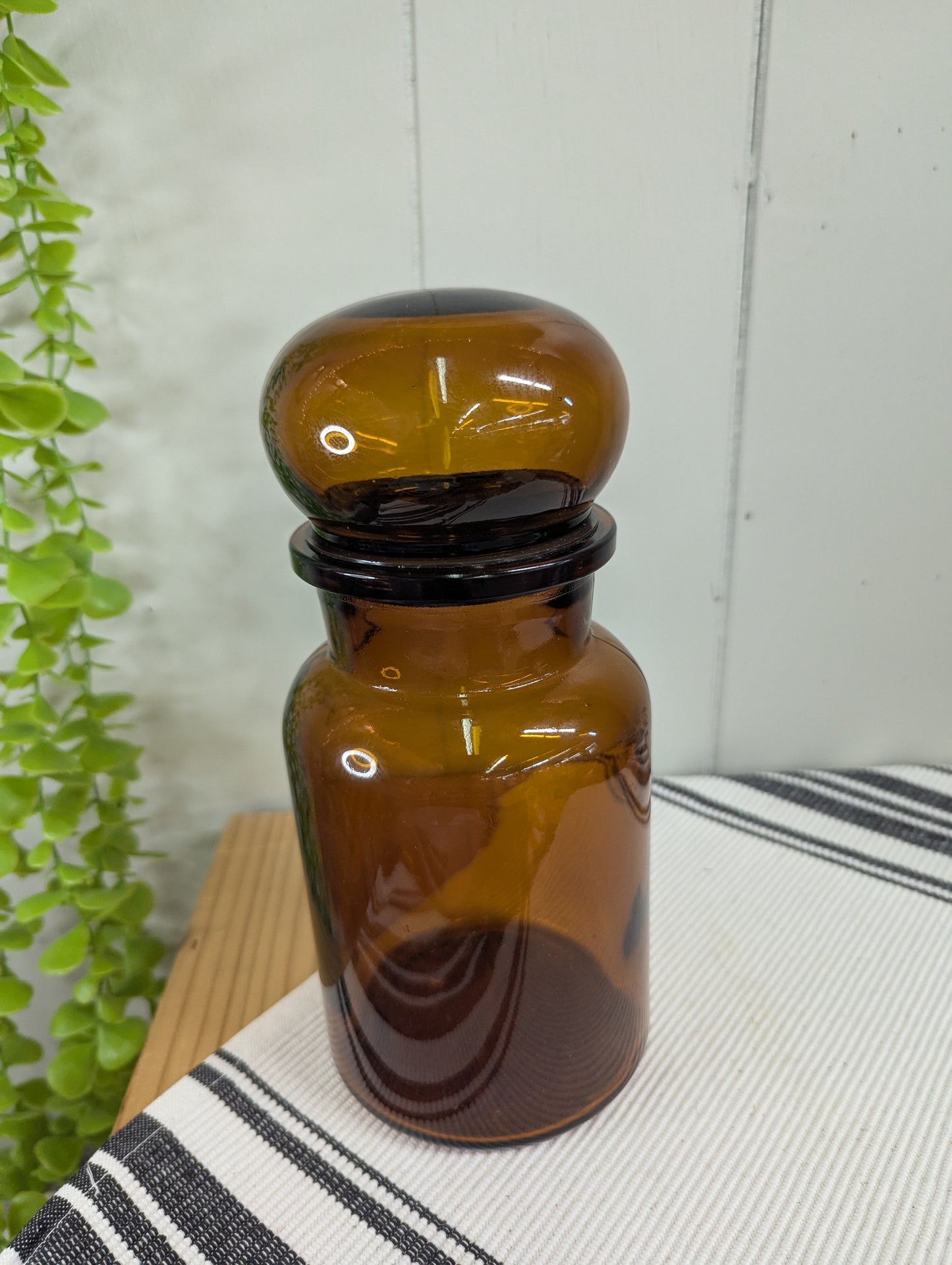 Bohemian Brown Bottle with Stopper Lid