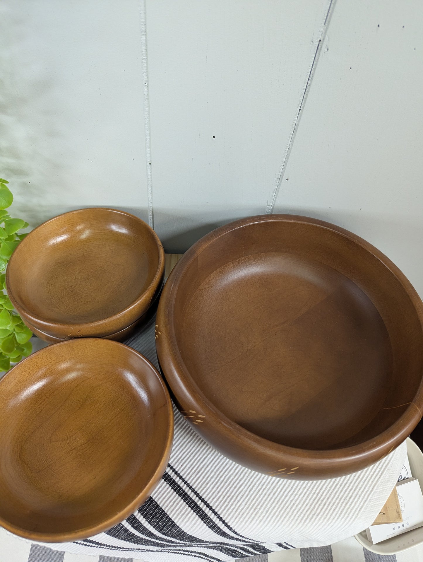 Baribocraft Salad Bowl and 4 Serving Bowls