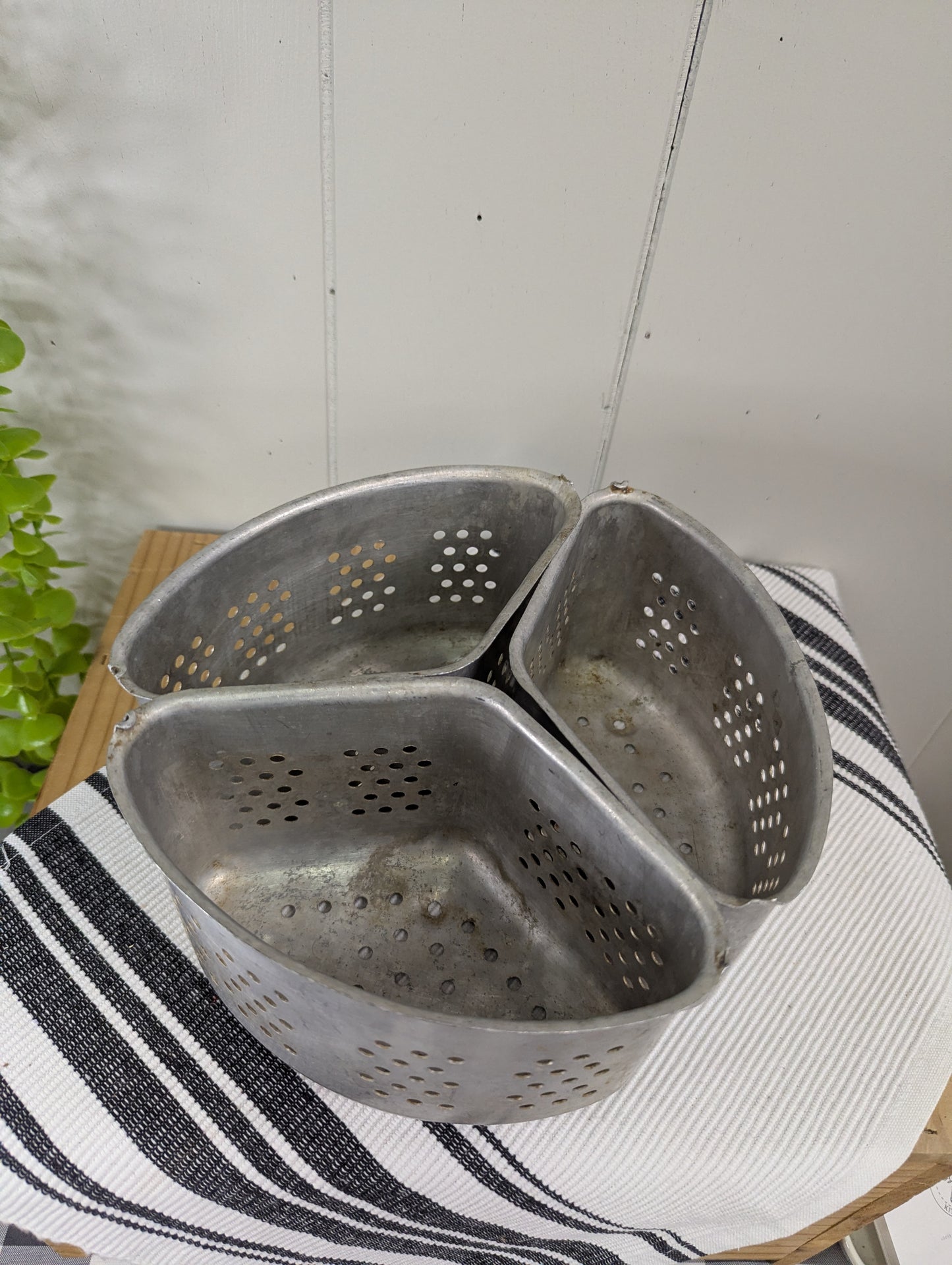 Set of Three Steamer Baskets