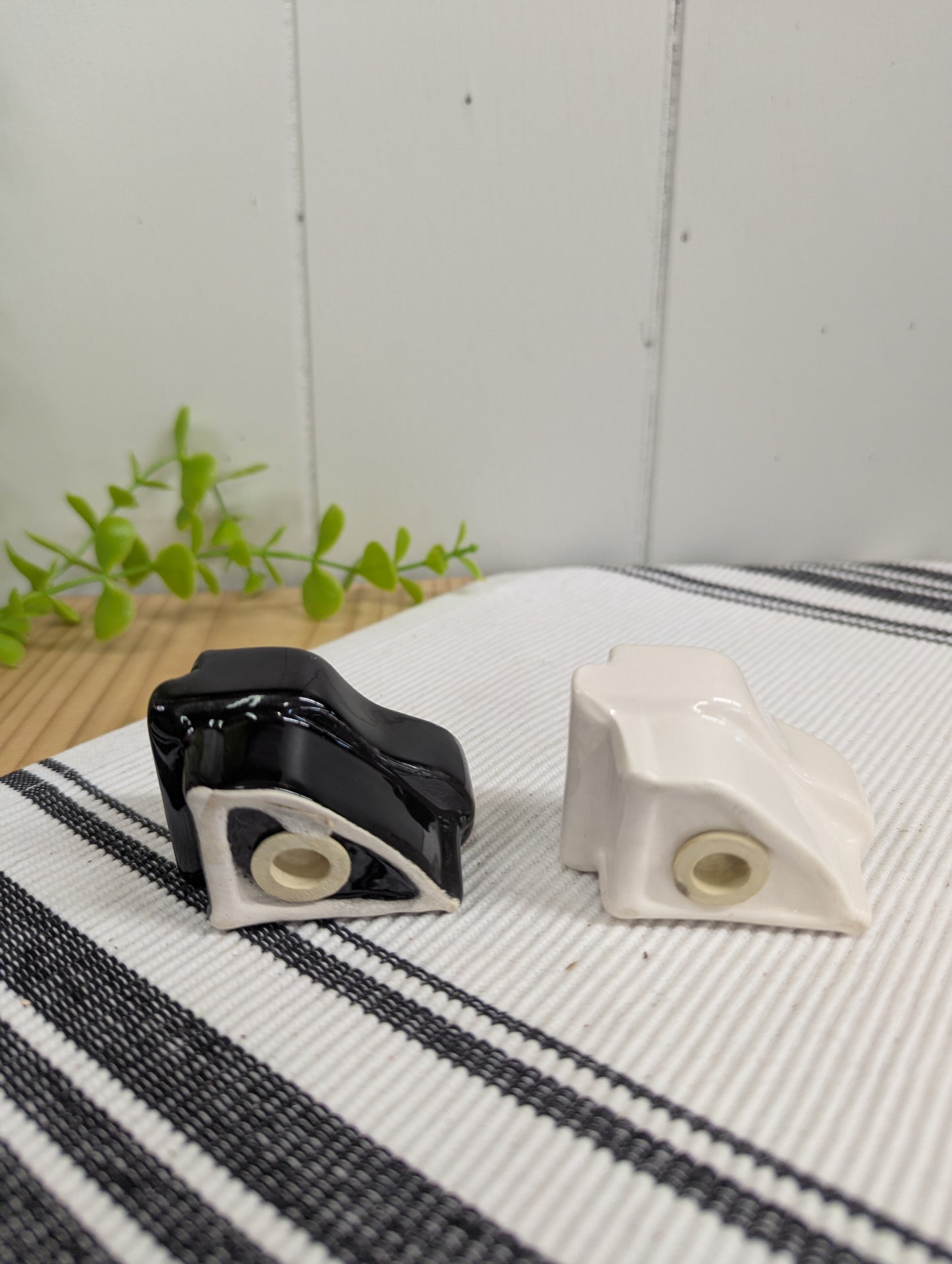 Grand Piano Black and White Salt and Pepper Shakers