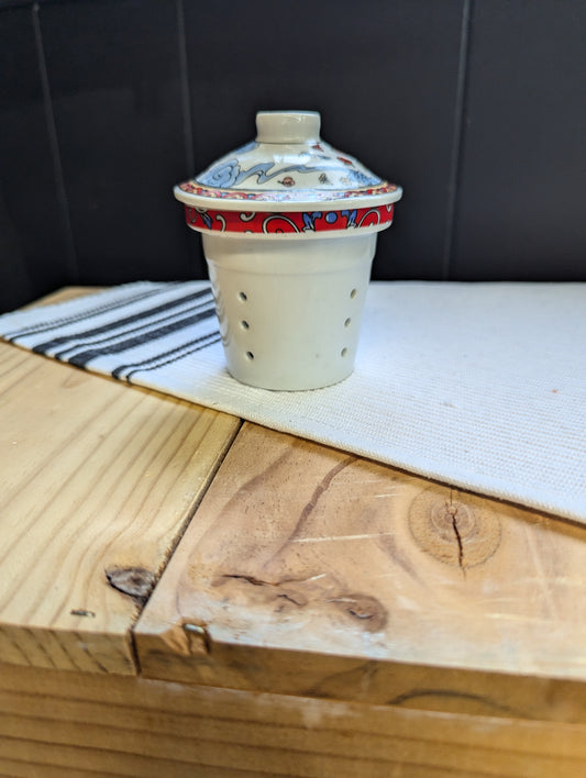 Red Ceramic Tea Diffuser with Lid