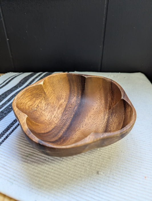 Acacia Wood Clover Shaped Bowl