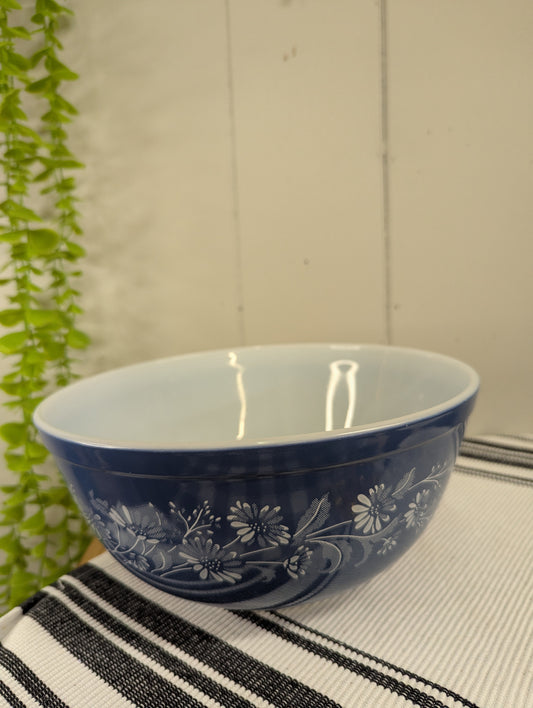 Colonial Mist Pyrex Bowl #403