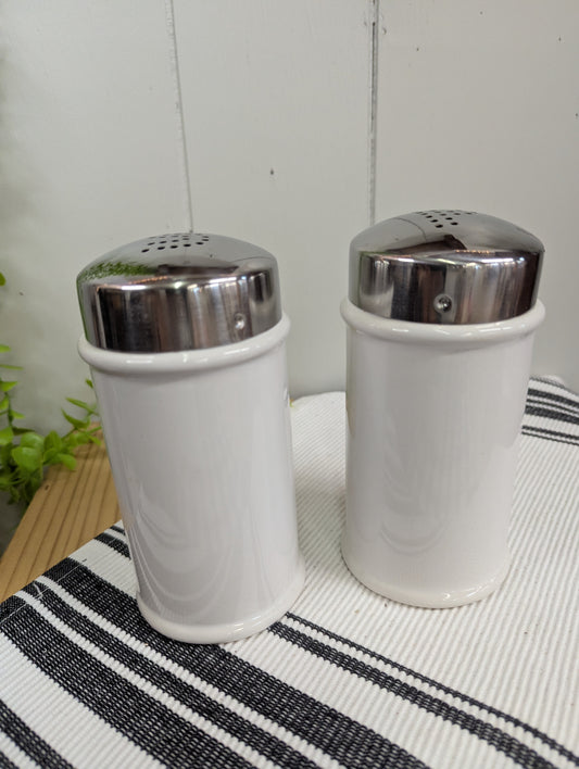Homestyles White Pillar Salt and Pepper Shakers
